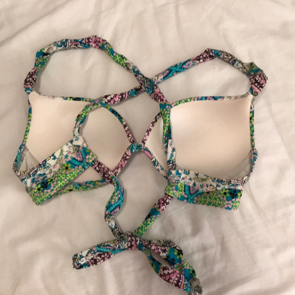 VICTORIAS SECRET push up bikini top - Picture 3 of 4